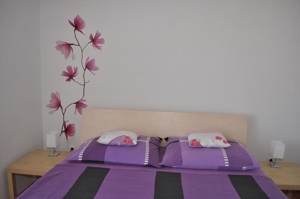Family Apartment B&B Биоград-на-Мору Экстерьер фото